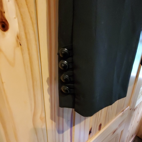 Capris - Picture 2 of 3